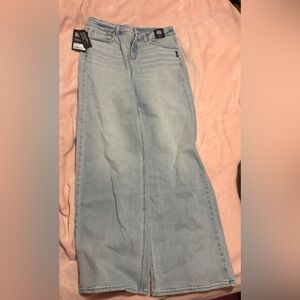 ⭐️women’s blue jeans NWT silver jeans co